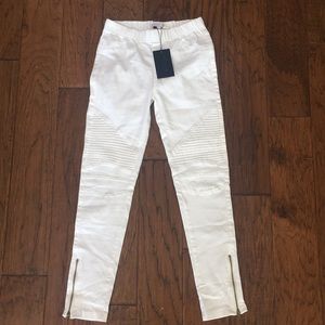 Motto Leggings - White
